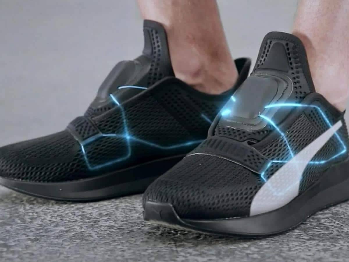 Puma self store lacing shoes