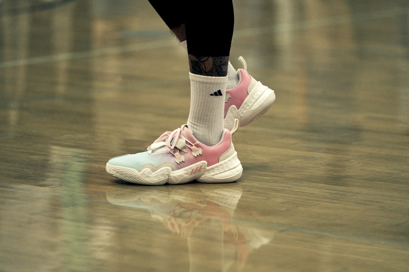trae young cotton candy shoe