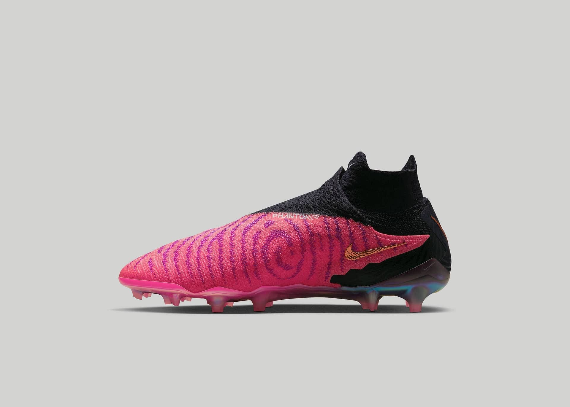 The Nike Phantom GX Takes Precision To The Next Level With Its Gripknit ...